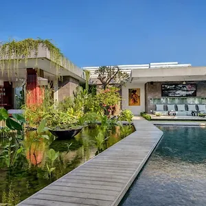 https://villa-banyu.hotelsseminyak.net